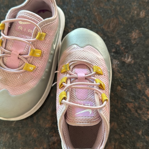 Nike Air Max Axis Kids Shoes - Picture 3 of 11